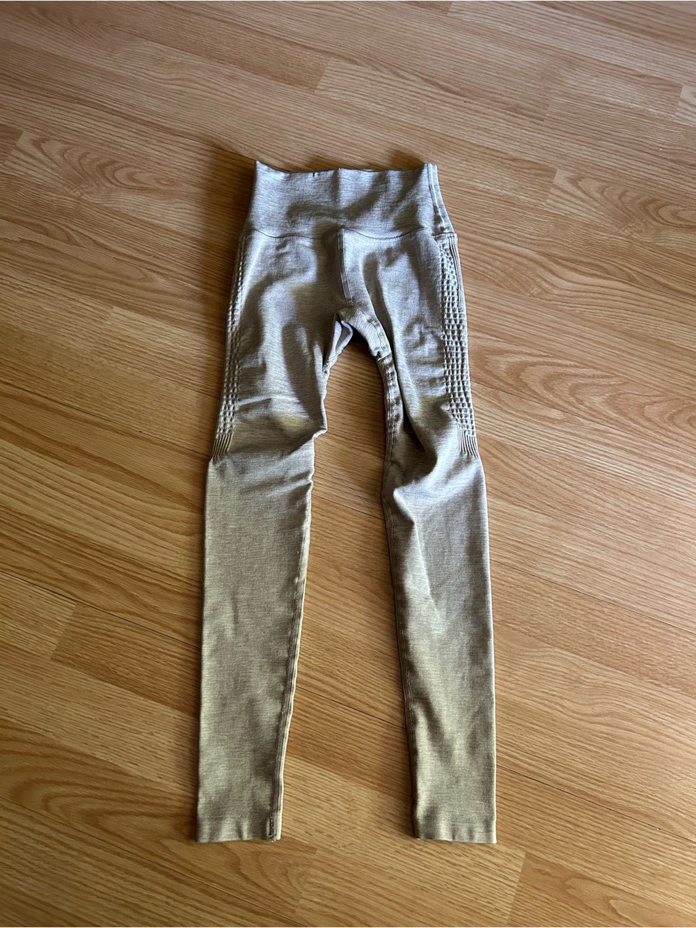 Alphalete Beige Halo Seamless Leggings XS